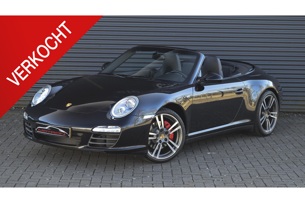52048176