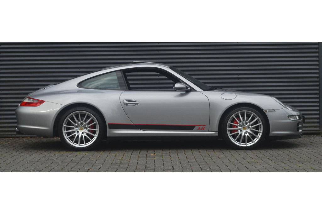 55594124-4.jpg