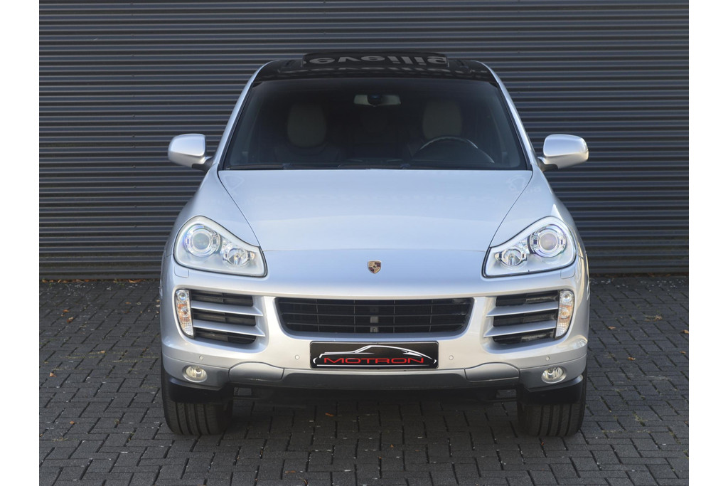 Porsche Cayenne 3.6 Facelift 56952761-2.jpg | Motron.nl